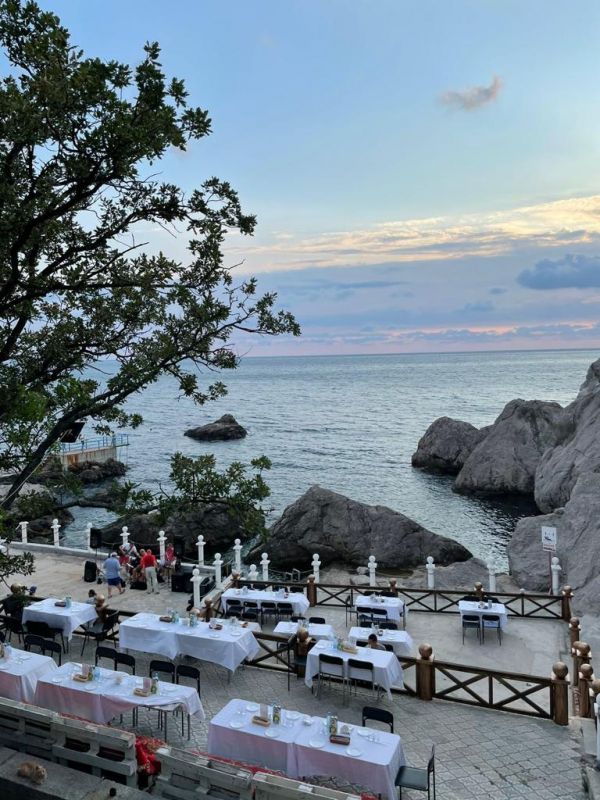 Пансионат "Изумруд" Ласпи