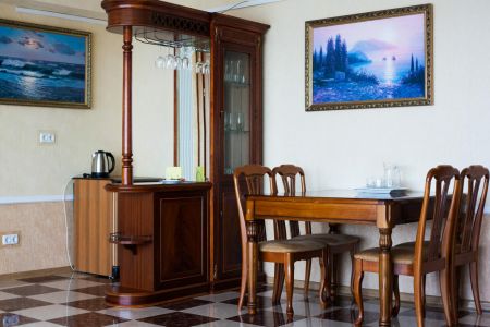 "ЛЮКС" 2-комнатный, 2 этаж, Юг (Спальный корпус №3)