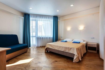 1 категория "КОМФОРТ" с балконом, Юг (Спальный корпус №2)