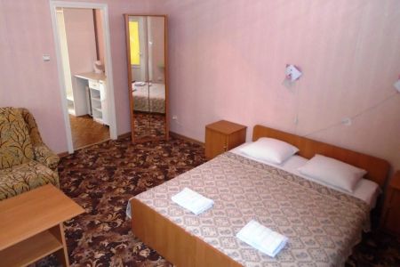 1 категория "КОМФОРТ" 1-комнатный (Домики с удобствами)